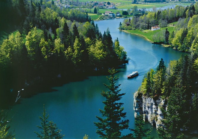 Swiss outdoor canoe